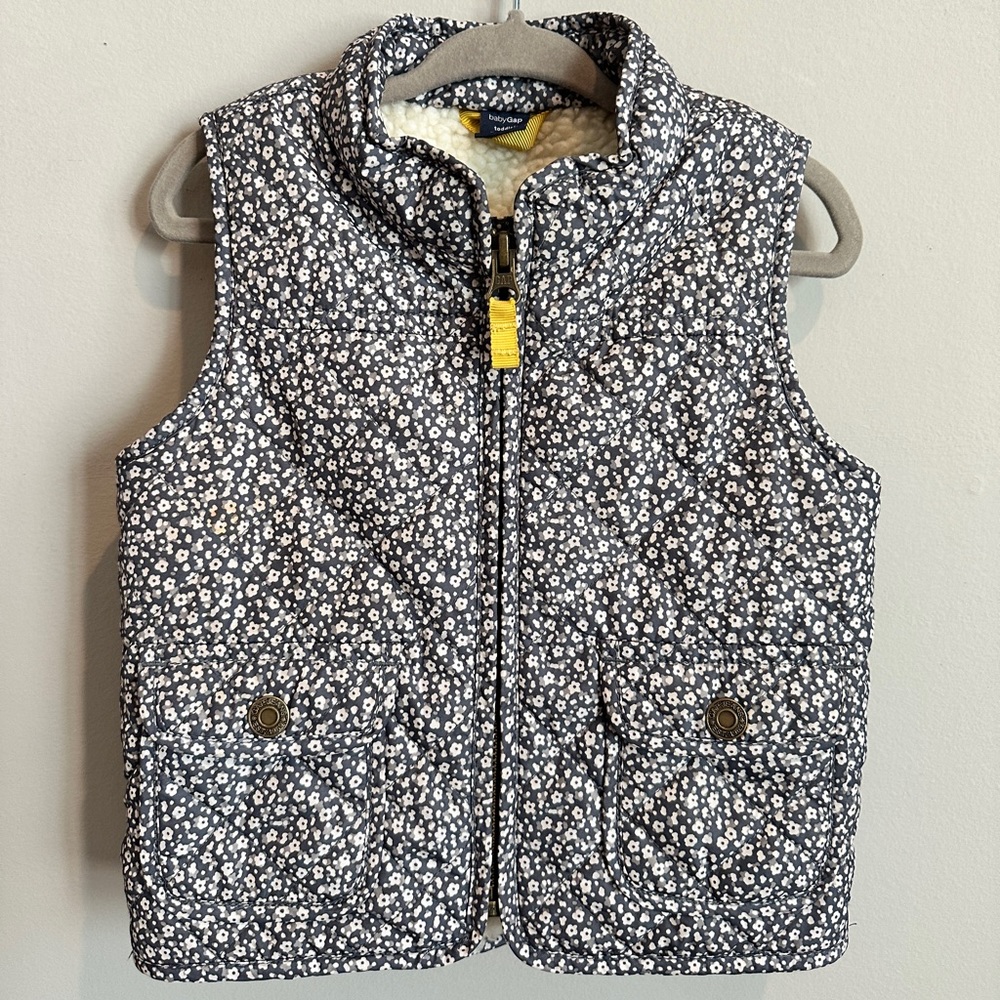 Gap Kids flower Sherpa lined girls baby vest 12-18 mons